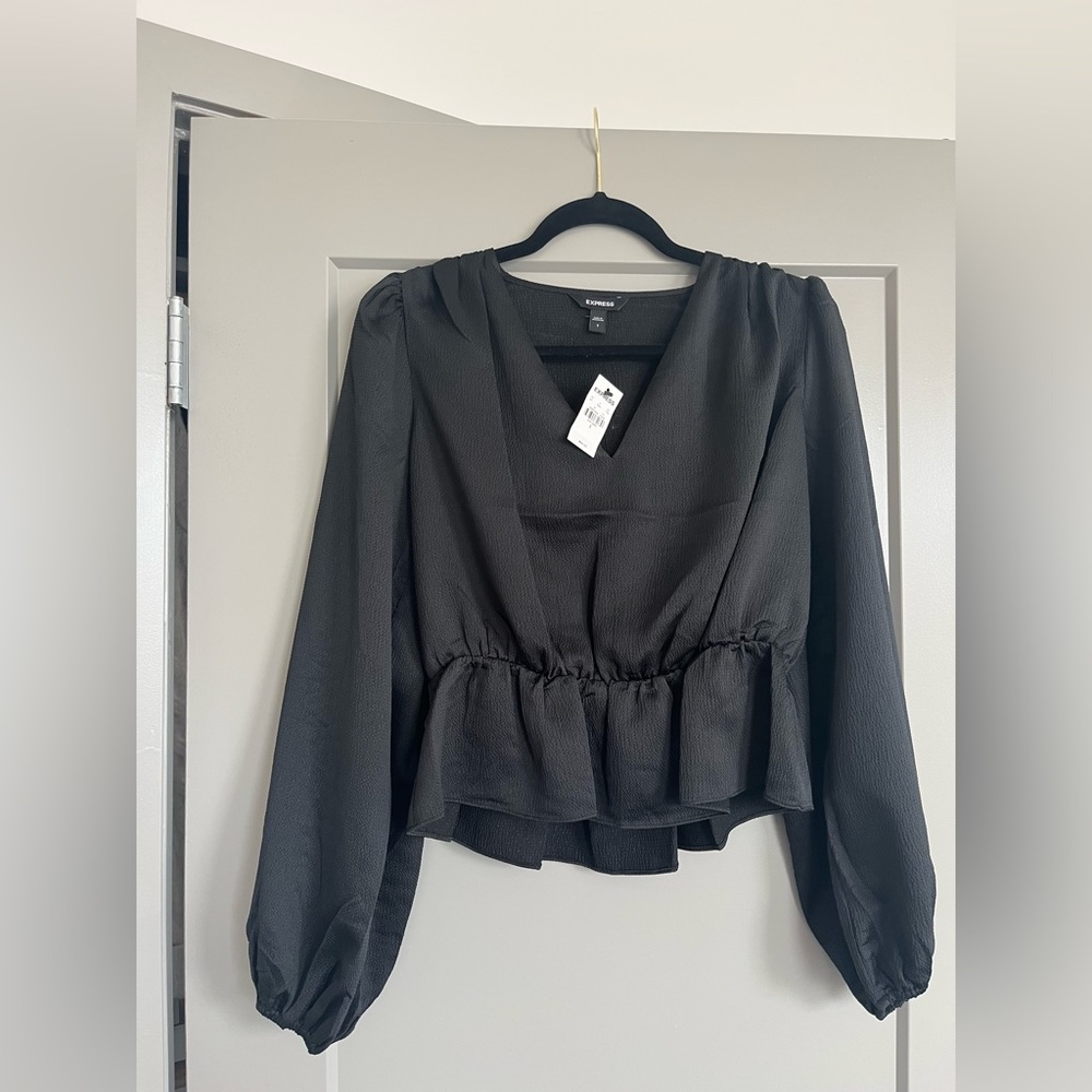 Express Black Top